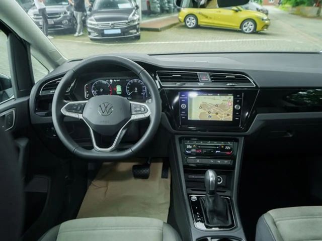 Volkswagen Touran DSG Highline