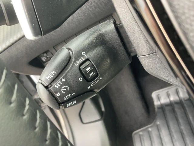 Peugeot 2008 Allure Pack PureTech