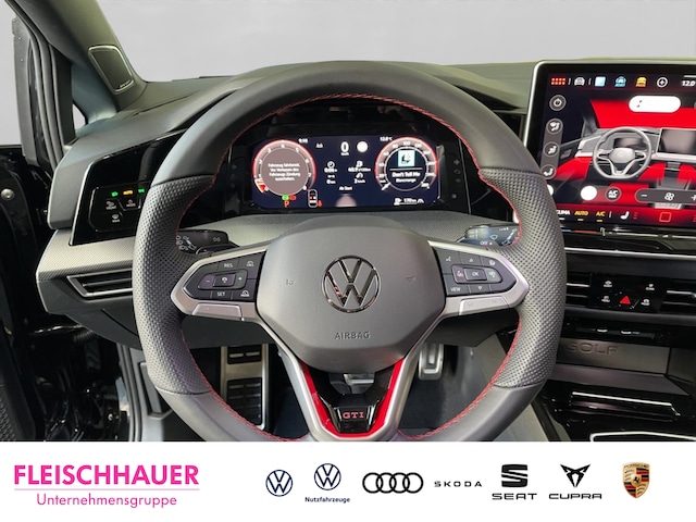 Volkswagen Golf 2.0 TSI Golf VIII