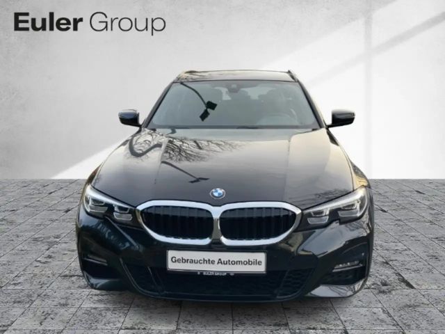 BMW 320 320d Sedan Touring xDrive
