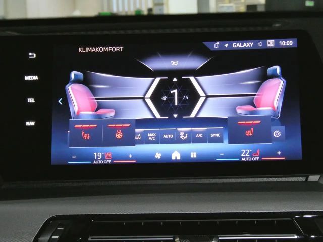 BMW X1 20d AHK,360°,Abstandstempomat,HUD,adap.LED