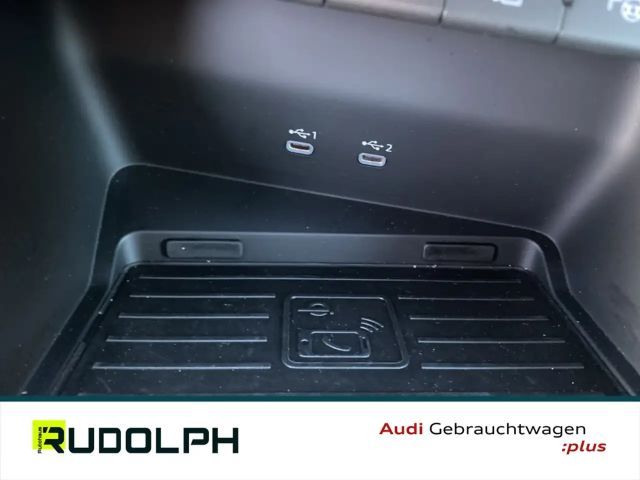 Audi A3 35 TFSI S-Line S-Tronic Sedan