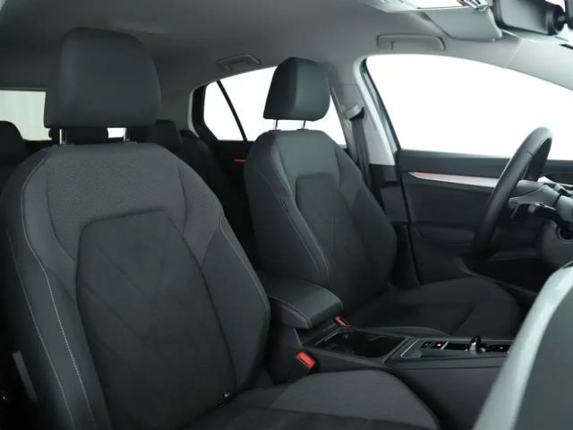 Volkswagen Golf DSG Life