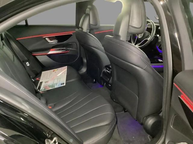 Mercedes-Benz E 220 4MATIC E 220 d Sedan