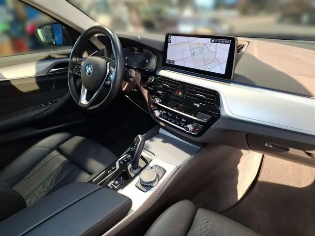 BMW 530 530e Touring