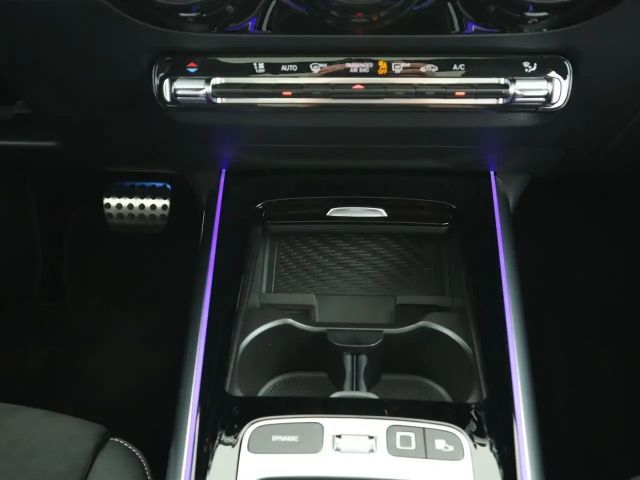 Mercedes-Benz GLA 200 AMG Line