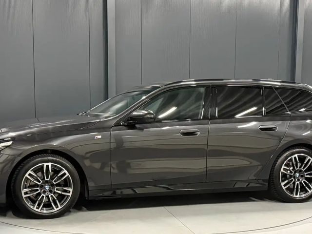 BMW 520 520d M-Sport Touring