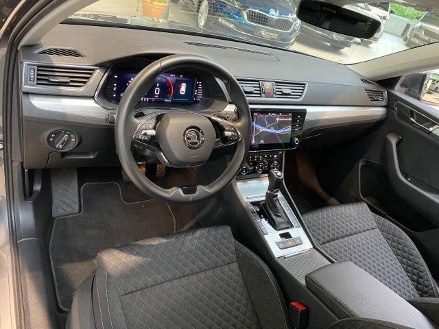 Skoda Superb 2.0 TDI Combi
