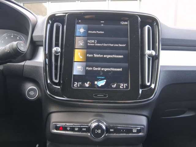 Volvo XC40 Momentum T3