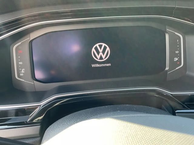 Volkswagen Polo 1.0 TSI DSG R-Line