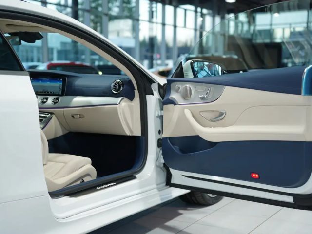 Mercedes-Benz E 200 4MATIC AMG Line Coupé