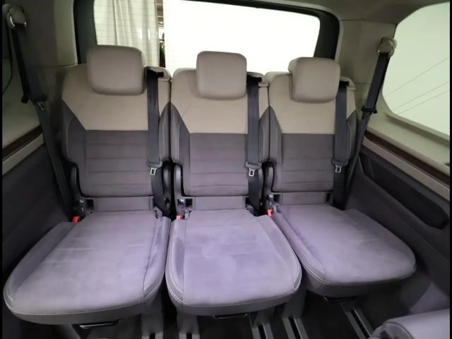 Volkswagen Multivan 2.0 TDI DSG Style T7