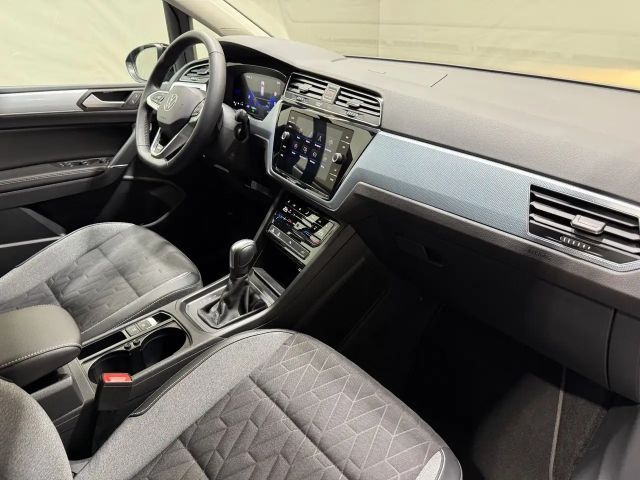 Volkswagen Touran 1.5 TSI DSG