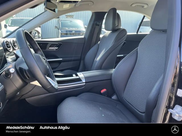 Mercedes-Benz C 220 AVANTGARDE C 220 d Sedan