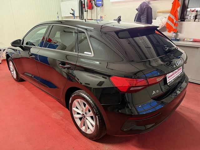 Audi A3 30 TDI Sedan