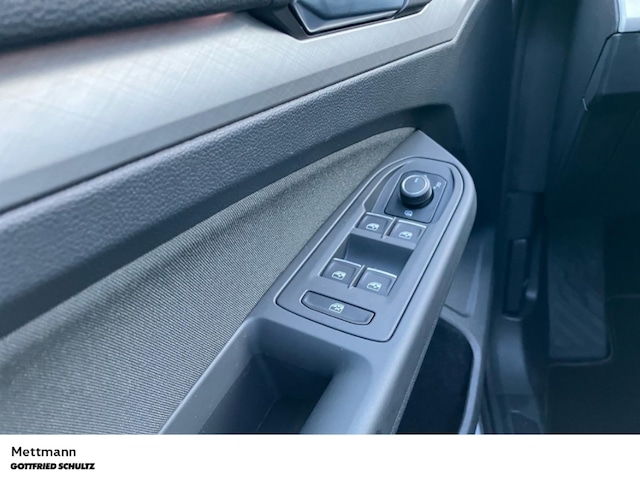 Volkswagen Golf DSG Life Variant e-Golf