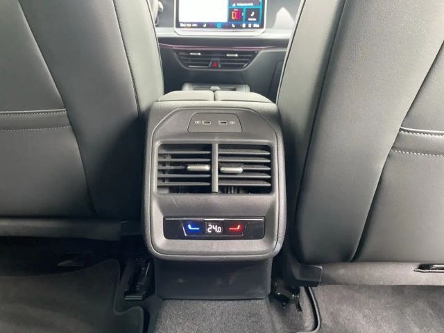 Volkswagen Passat 1.5 eTSI Business DSG