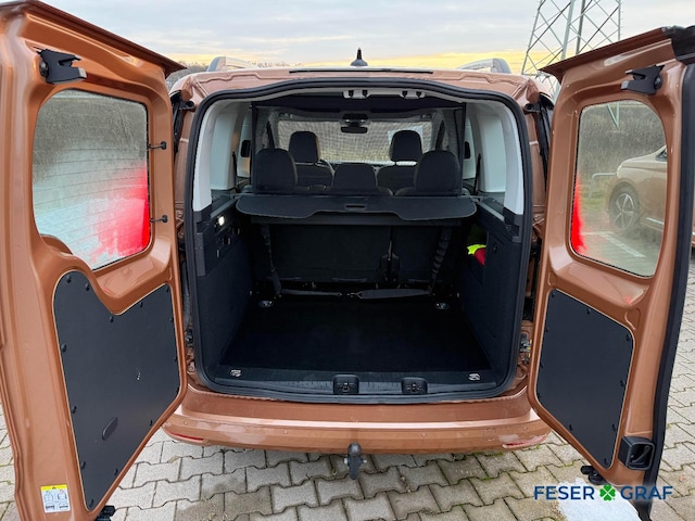 Volkswagen Caddy 1.5 TSI DSG Style