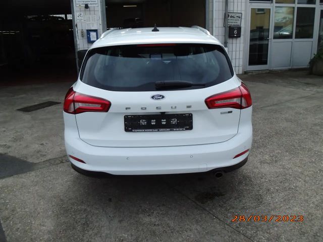 Ford Focus Titanium Wagon