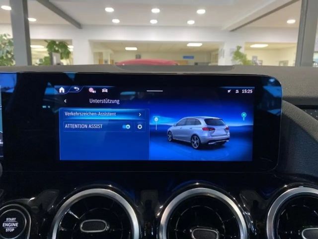 Mercedes-Benz B 180 Progressive Sedan