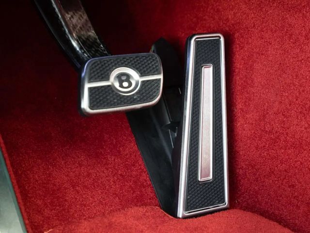 Bentley Continental GTC Hybrid