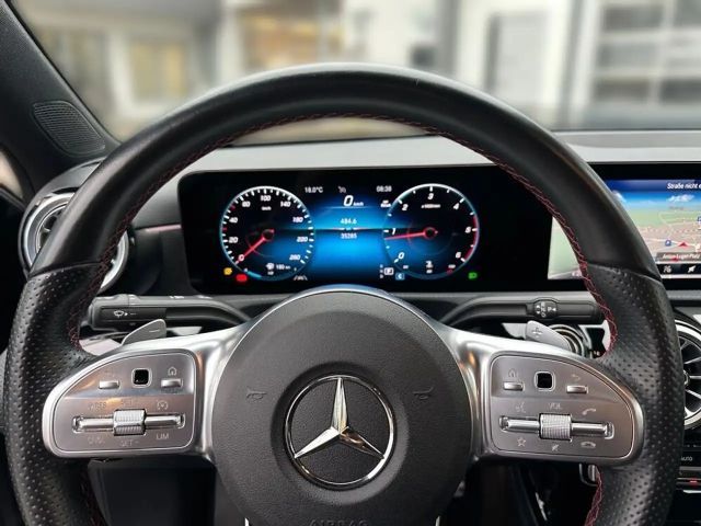 Mercedes-Benz A 200 A 200 d AMG Line