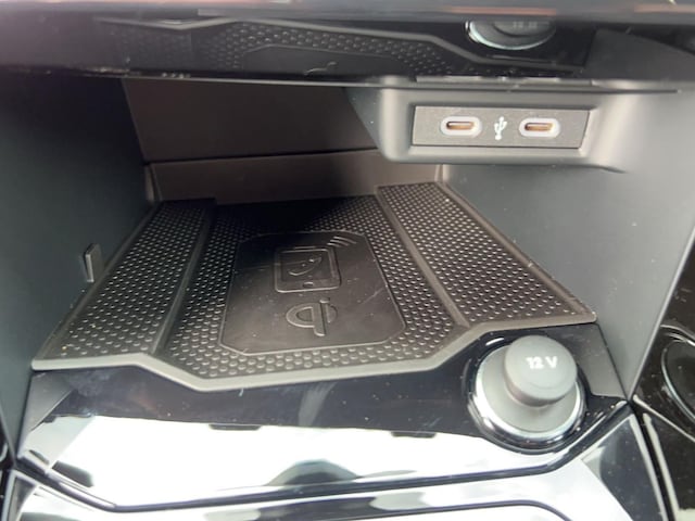 Volkswagen T-Roc 1.5 TSI DSG R-Line