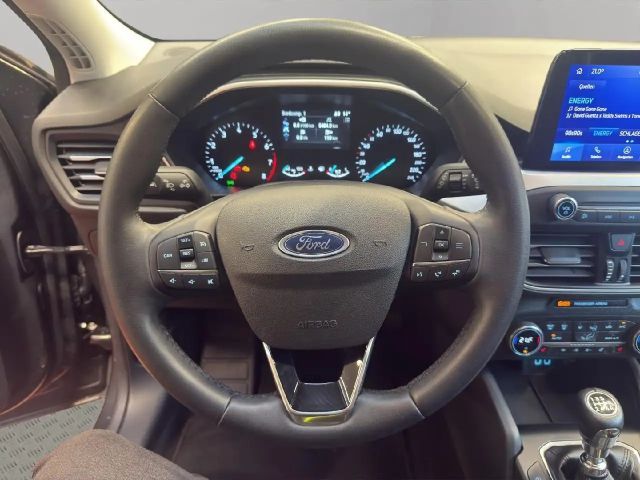 Ford Focus Cool & Connect