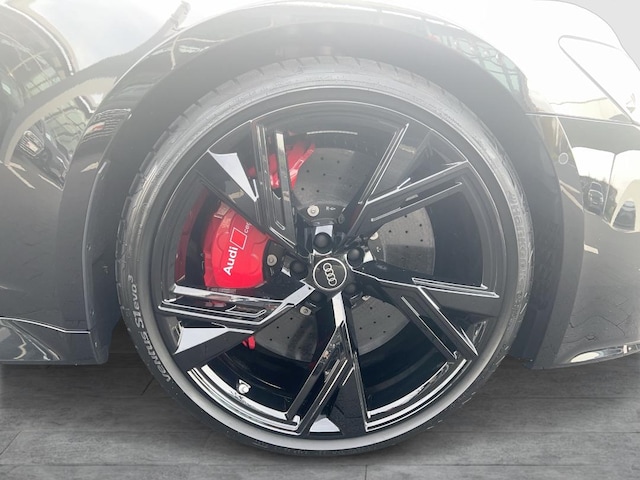 Audi A6 e-tron Avant Performance Quattro