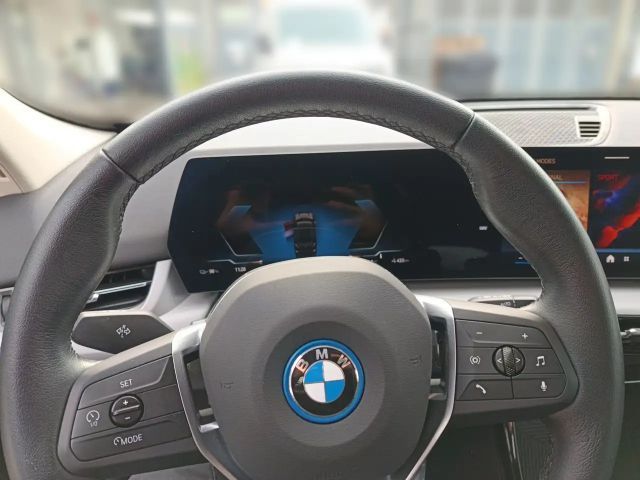 BMW iX1 xDrive30