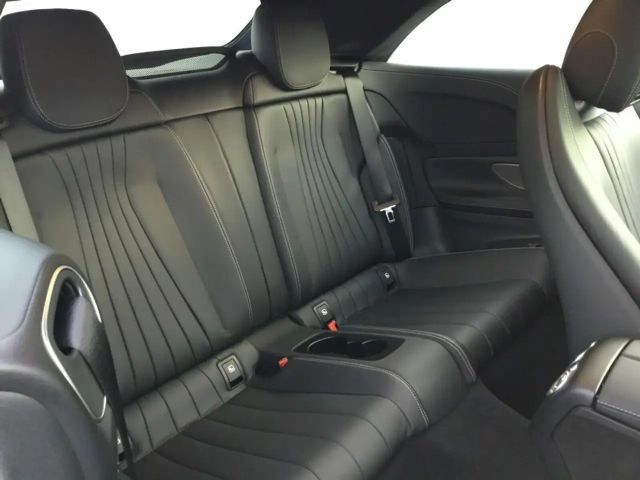 Mercedes-Benz E 300 AMG Line Cabriolet