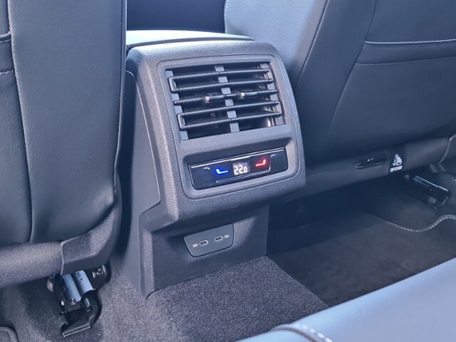 Volkswagen Golf 2.0 TDI DSG Variant