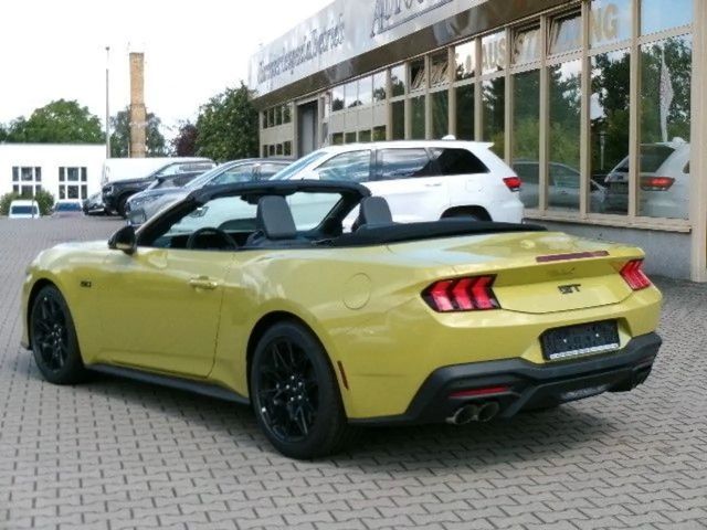 Ford Mustang Convertible GT 5.0 V8