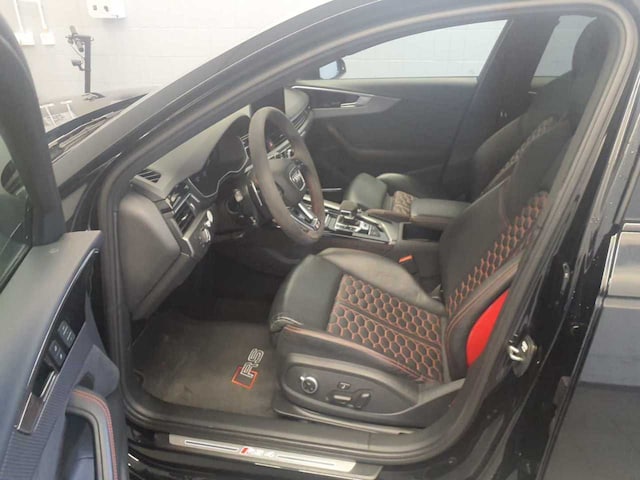 Audi RS4 Avant Quattro