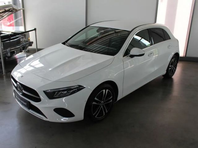 Mercedes-Benz A 200 Progressive