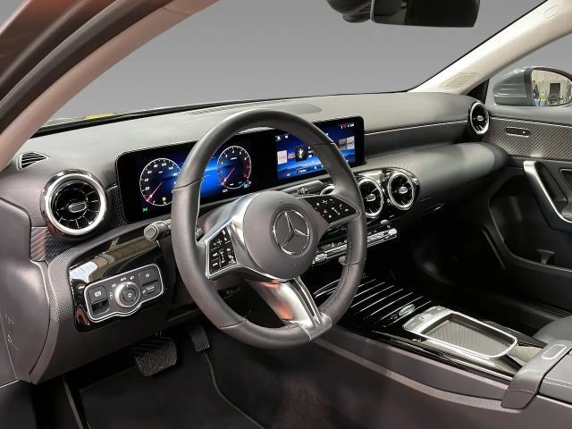 Mercedes-Benz A 200 Progressive