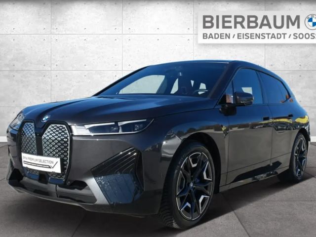 BMW iX xDrive40