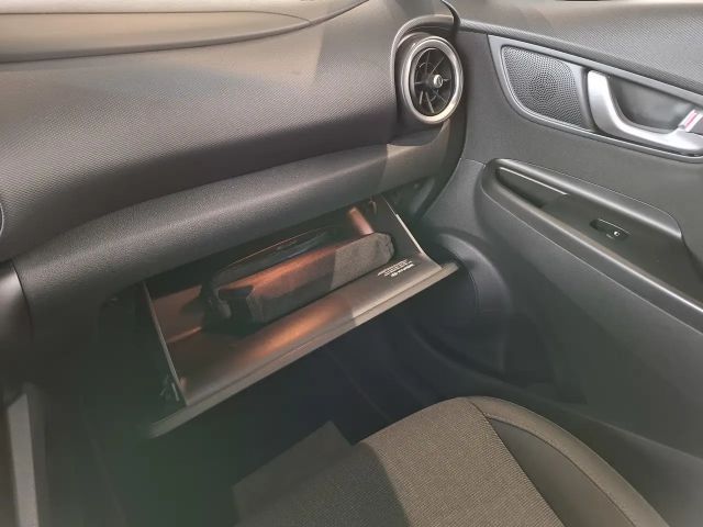 Hyundai Kona 1.6 2WD Hybrid Trend