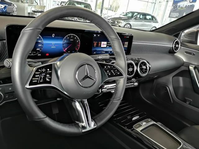 Mercedes-Benz A 180 Progressive