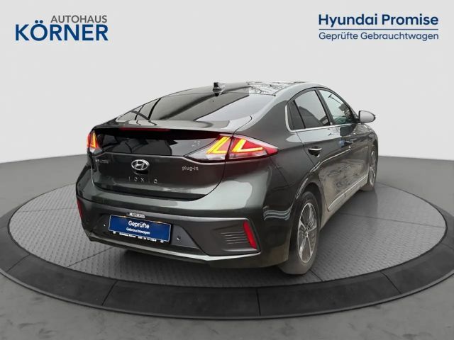 Hyundai Ioniq Hybrid Plug-in Style
