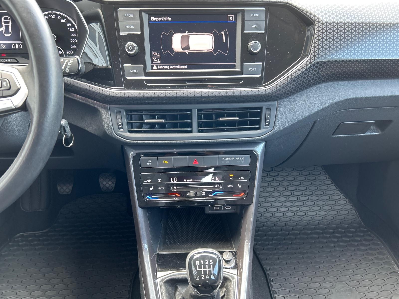 Volkswagen T-Cross Style