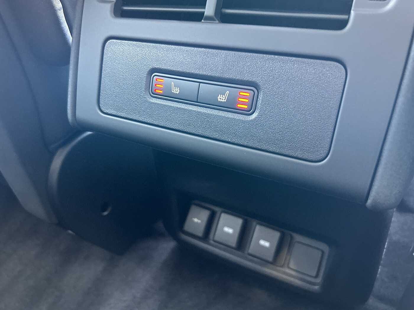 Land Rover Discovery D300 Dynamic HSE