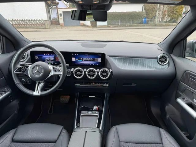 Mercedes-Benz EQA 300 4MATIC Progressive