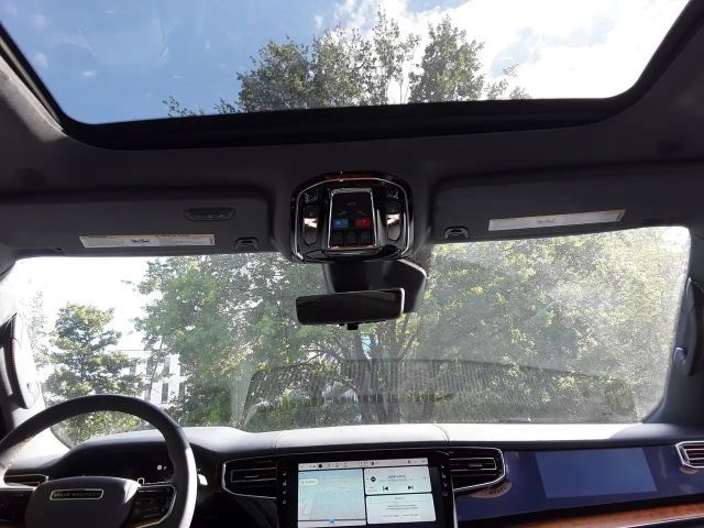 Jeep Wagoneer Series III