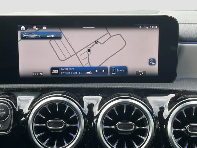 Mercedes-Benz CLA 200 AMG Line Shooting Brake