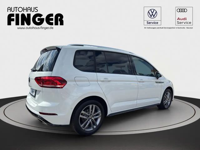 Volkswagen Touran 1.5 TSI DSG R-Line