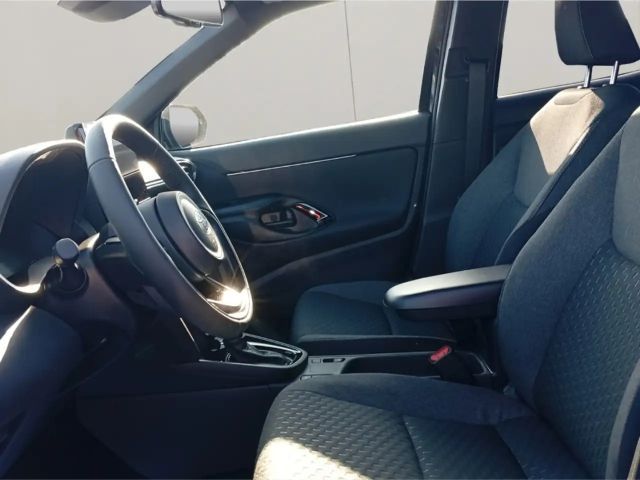 Toyota Yaris Cross TEAMPLAYER+SAFETY-P+WINTER-P+2025