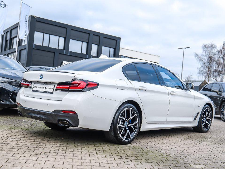 BMW 530 530e Sedan