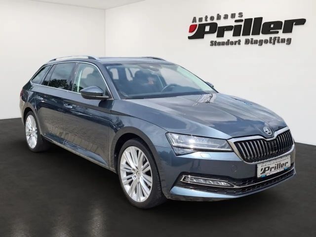 Skoda Superb 2.0 TSI Combi Style Style