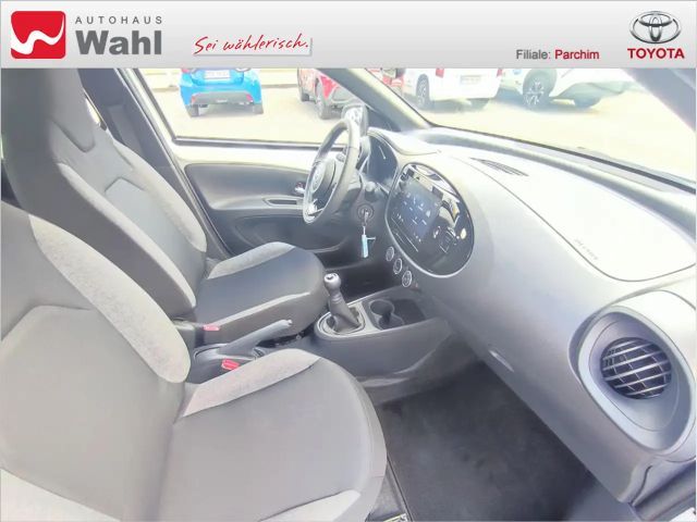 Toyota Aygo X 1.0 VVT-i Play